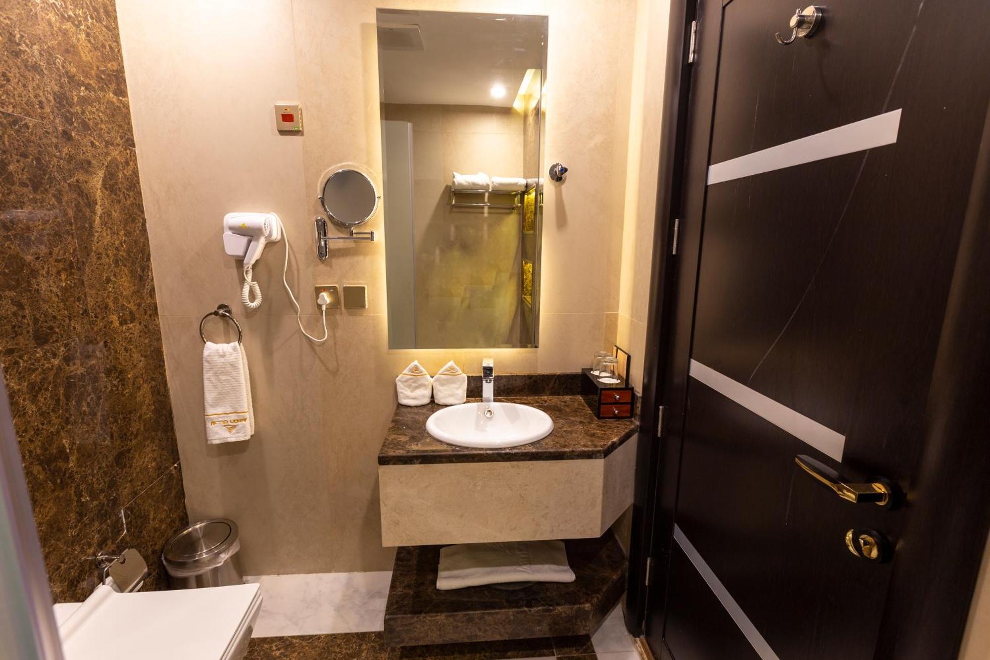 Aman - Almhalh Hotel *